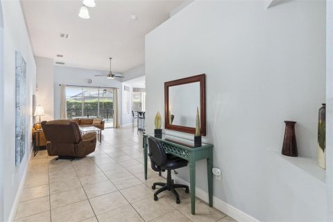 House in Haines City, Florida 4 bedrooms, 168.25 sq.m. № 2400174 - photo 11