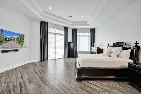 Купить виллу или дом в Дейви, Флорида 5 спален, 411.19м2, № 1809713 - фото 22