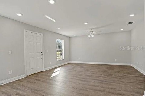 Casa en venta en Winter Haven, Florida, 3 dormitorios, 92.9 m2 № 2145520 - foto 2