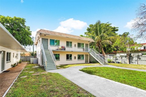 Propiedad comercial en venta en Pompano Beach, Florida № 1969984 - foto 6
