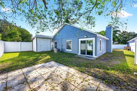 House in Orlando, Florida 3 bedrooms, 116.69 sq.m. № 2419569 - photo 17