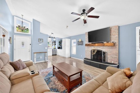 House in Orlando, Florida 3 bedrooms, 116.69 sq.m. № 2419569 - photo 3