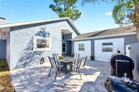 House in Orlando, Florida 3 bedrooms, 116.69 sq.m. № 2419569 - photo 18