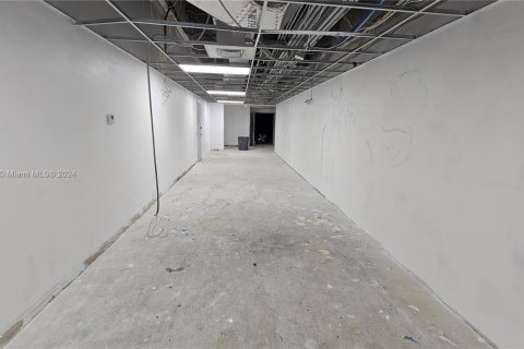 Купить коммерческую недвижимость в Хайалиа, Флорида № 2039975 - фото 13