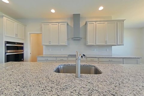 House in Windermere, Florida 6 bedrooms, 412.76 sq.m. № 1857750 - photo 4