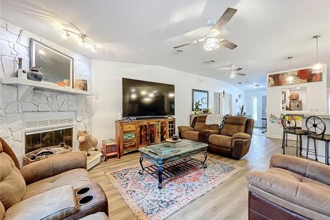 Casa en venta en Eustis, Florida, 4 dormitorios, 286.88 m2 № 1898996 - foto 21