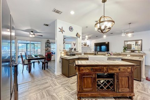 Casa en venta en Eustis, Florida, 4 dormitorios, 286.88 m2 № 1898996 - foto 29