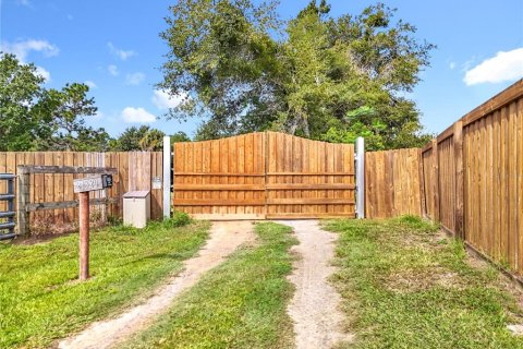 Casa en venta en Eustis, Florida, 4 dormitorios, 286.88 m2 № 1898996 - foto 10