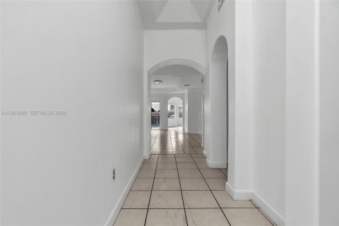 Casa en alquiler en Doral, Florida, 4 dormitorios, 183.39 m2 № 2025532 - foto 4