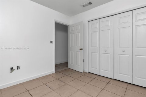 Casa en alquiler en Doral, Florida, 4 dormitorios, 183.39 m2 № 2025532 - foto 21