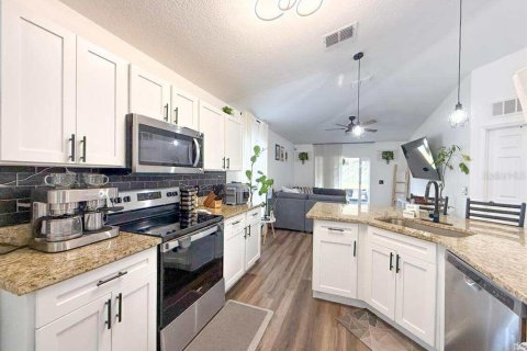 Casa en venta en Haines City, Florida, 3 dormitorios, 134.06 m2 № 1901440 - foto 8