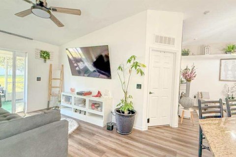 Casa en venta en Haines City, Florida, 3 dormitorios, 134.06 m2 № 1901440 - foto 11