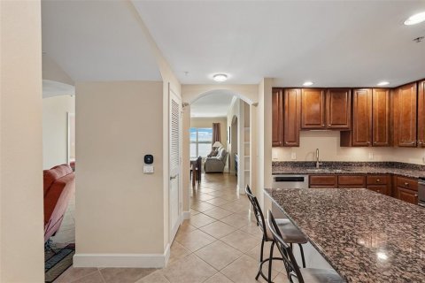 Condo in Bradenton, Florida, 2 bedrooms  № 2347648 - photo 10