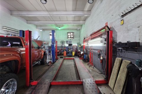 Купить коммерческую недвижимость в Майами, Флорида № 2020772 - фото 5