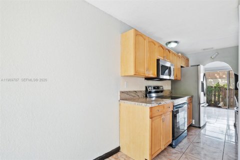 Apartamento en alquiler en Plantation, Florida, 3 dormitorios, 164.44 m2 № 2030625 - foto 6