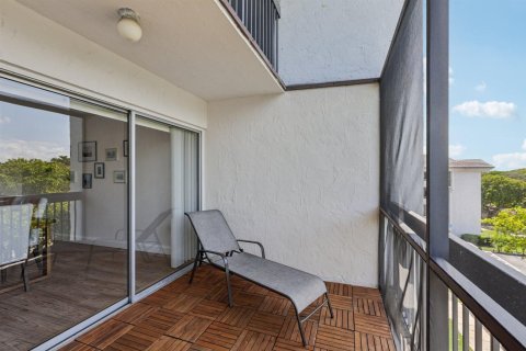 Купить кондоминиум в Плантация, Флорида 7 комнат, 162.86м2, № 2083035 - фото 12