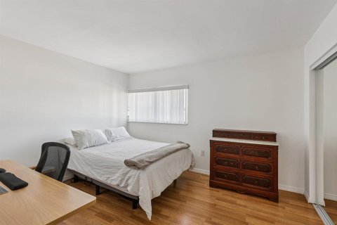 Купить кондоминиум в Плантация, Флорида 7 комнат, 162.86м2, № 2083035 - фото 25