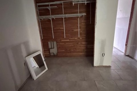 Condo in New Port Richey, Florida, 2 bedrooms  № 1851688 - photo 9