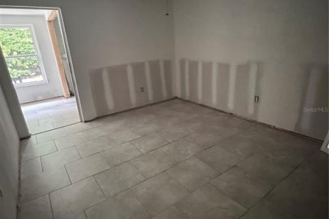 Condo in New Port Richey, Florida, 2 bedrooms  № 1851688 - photo 8