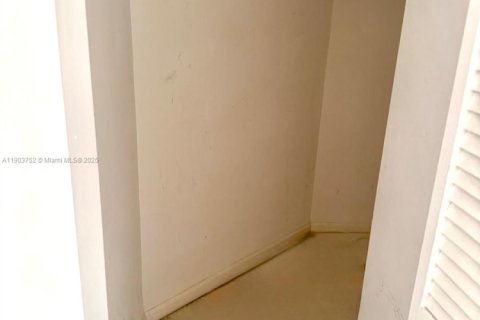 Copropriété à louer à Boynton Beach, Floride: 3 chambres, 181.35 m2 № 1955833 - photo 18