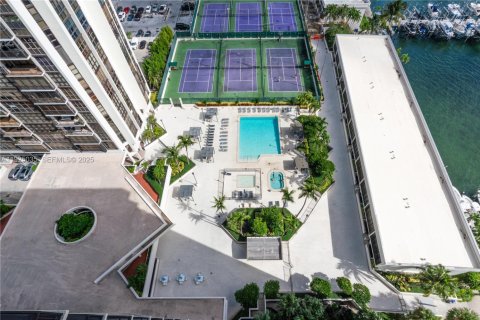 Copropriété à vendre à Miami, Floride: 2 chambres, 147.06 m2 № 1983652 - photo 26