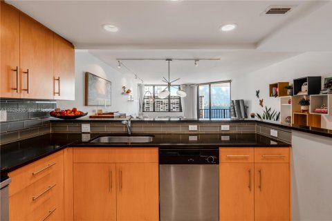 Copropriété à vendre à Miami, Floride: 2 chambres, 147.06 m2 № 1983652 - photo 12