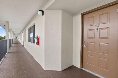 Condo in Pembroke Pines, Florida, 1 bedroom  № 2381433 - photo 10