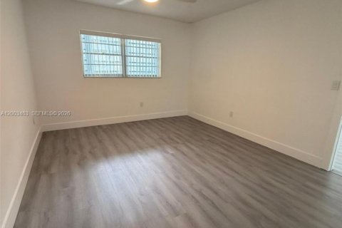 Condo in Aventura, Florida, 1 bedroom  № 2068126 - photo 15