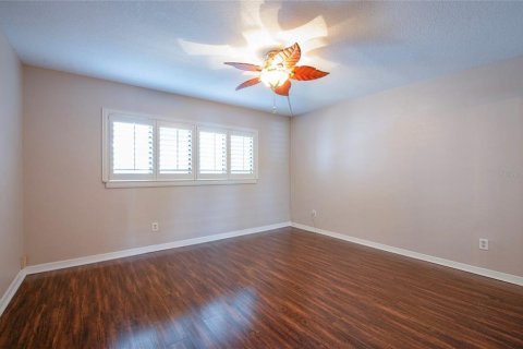 Condo in Seminole, Florida, 2 bedrooms  № 2395931 - photo 26