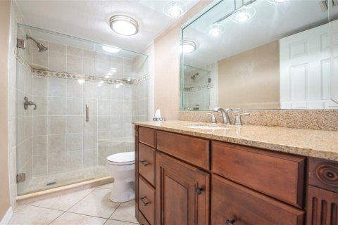 Condo in Seminole, Florida, 2 bedrooms  № 2395931 - photo 28