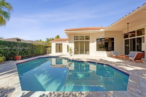 Купить виллу или дом в Уэстон, Флорида 5 спален, 271.46м2, № 2006408 - фото 14