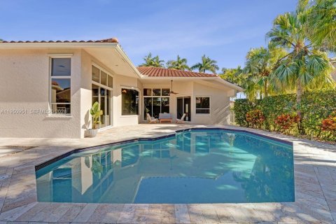Купить виллу или дом в Уэстон, Флорида 5 спален, 271.46м2, № 2006408 - фото 17