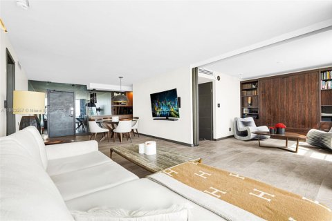 Купить кондоминиум в Майами-Бич, Флорида 2 спальни, 95.69м2, № 1872445 - фото 6