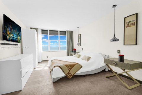 Купить кондоминиум в Майами-Бич, Флорида 2 спальни, 95.69м2, № 1872445 - фото 16