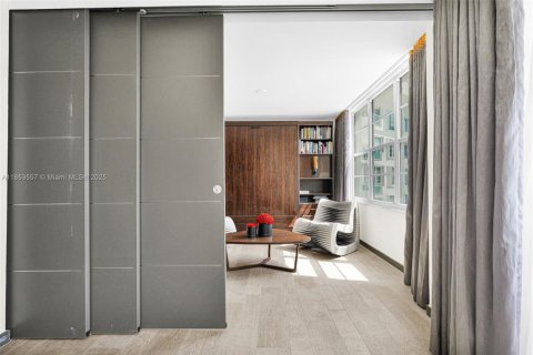 Купить кондоминиум в Майами-Бич, Флорида 2 спальни, 95.69м2, № 1872445 - фото 9