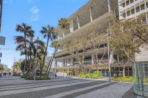 Apartment in Miami Beach, Florida 41.81 sq.m. № 2067614 - photo 16