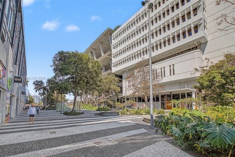 Apartment in Miami Beach, Florida 41.81 sq.m. № 2067614 - photo 15