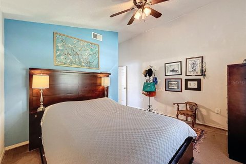 House in Tampa, Florida 3 bedrooms, 118.91 sq.m. № 1784662 - photo 24