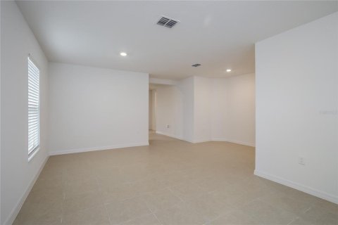 House in Mascotte, Florida 4 bedrooms, 171.13 sq.m. № 1831340 - photo 5