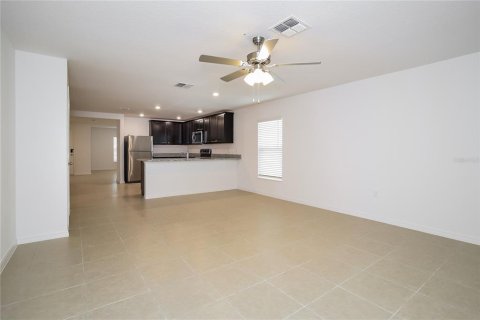 House in Mascotte, Florida 4 bedrooms, 171.13 sq.m. № 1831340 - photo 3