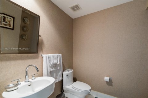 Condo in Aventura, Florida, 3 bedrooms  № 1971955 - photo 8
