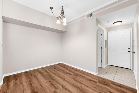 Condo in Sarasota, Florida, 2 bedrooms № 2096586 - photo 7