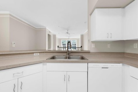 Condo in Sarasota, Florida, 2 bedrooms № 2096586 - photo 19