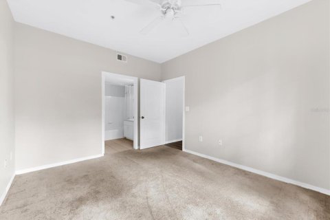 Condo in Sarasota, Florida, 2 bedrooms № 2096586 - photo 23