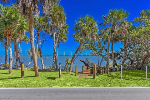 Villa ou maison à vendre à St. Lucie, Floride: 7 chambres, 603.86 m2 № 2317148 - photo 17