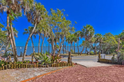 Villa ou maison à vendre à St. Lucie, Floride: 7 chambres, 603.86 m2 № 2317148 - photo 13