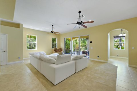 Villa ou maison à vendre à St. Lucie, Floride: 7 chambres, 603.86 m2 № 2317148 - photo 20