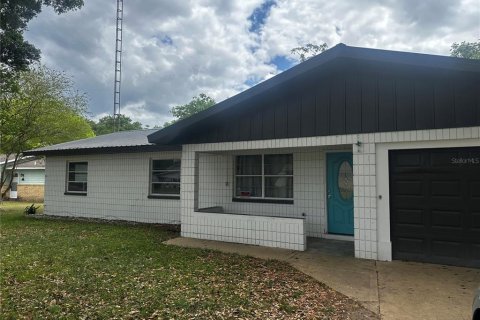 Casa en Ocala, Florida 3 dormitorios, 130.16 m2 № 2106974
