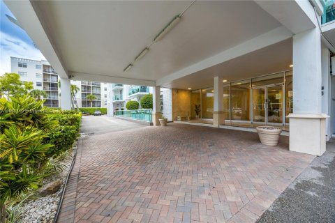 Condominio en venta en North Miami Beach, Florida, 1 dormitorio, 73.39 m2 № 1977514 - foto 22
