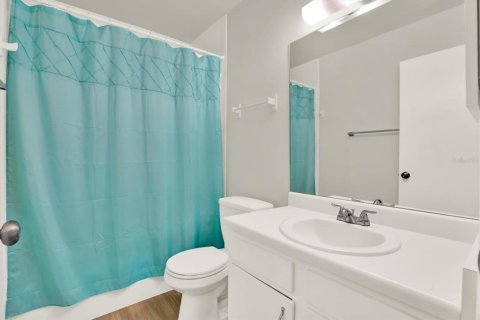 Townhouse in Clearwater, Florida 3 bedrooms, 109.53 sq.m. № 2157957 - photo 17